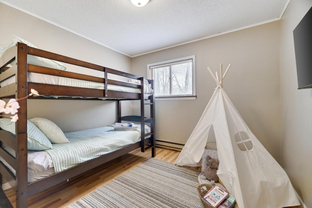 Premier Cozy Cabin - Free Amenities & Comm Indoor Pools Bushkill Dış mekan fotoğraf