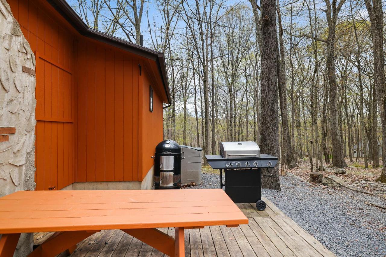 Premier Cozy Cabin - Free Amenities & Comm Indoor Pools Bushkill Dış mekan fotoğraf